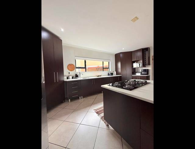 5 BEDROOM HOUSE FOR SALE IN TERENURE